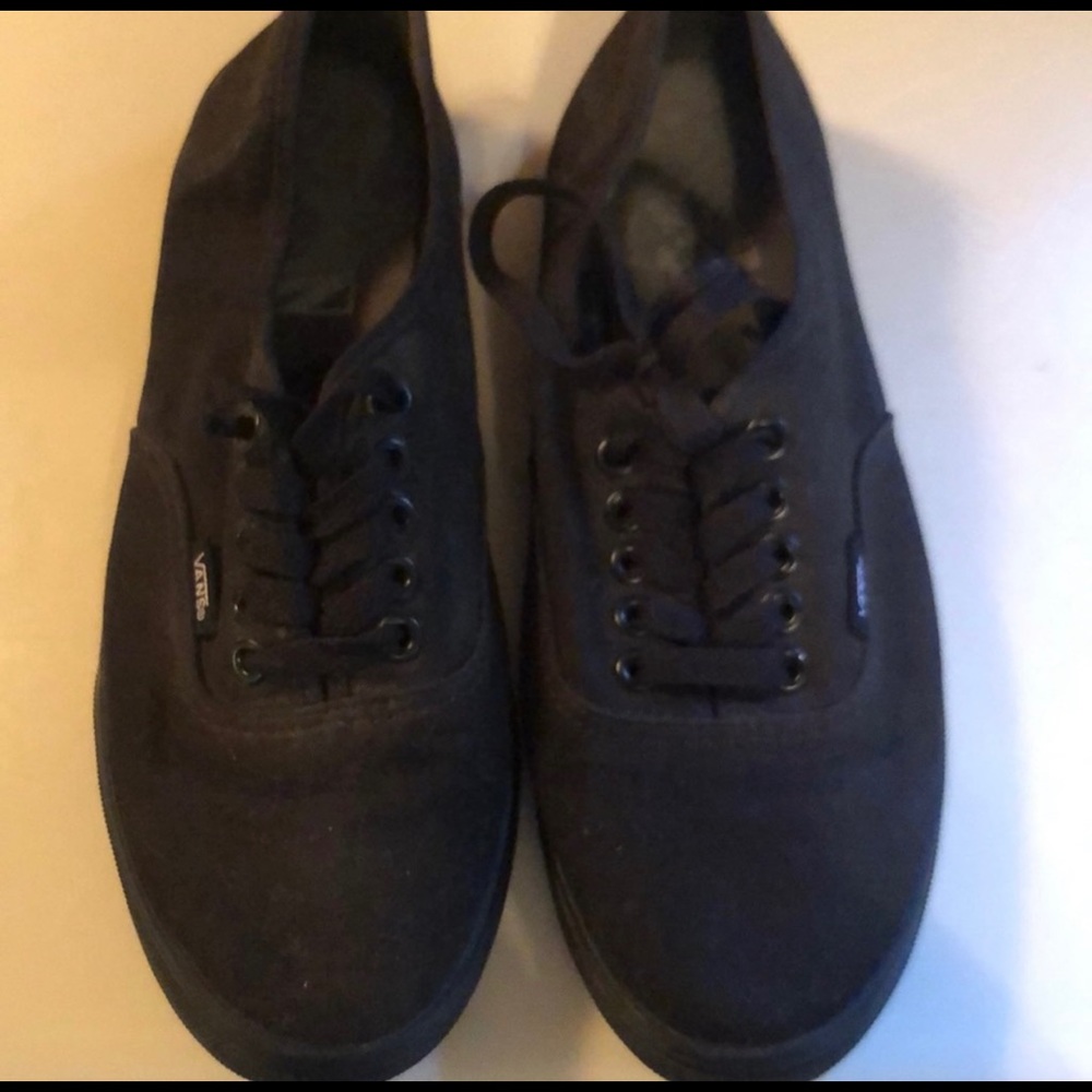 Basic black lace vans